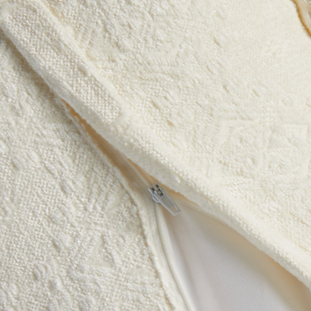 White chenille jacquard pillow cover with hidden zipper closure, textured decorative throw pillow cover for sofa, couch, bed, and living room decor